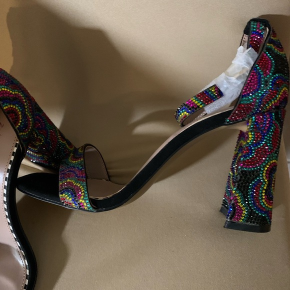 betsey johnson sandals multi color stone new - Picture 6 of 7